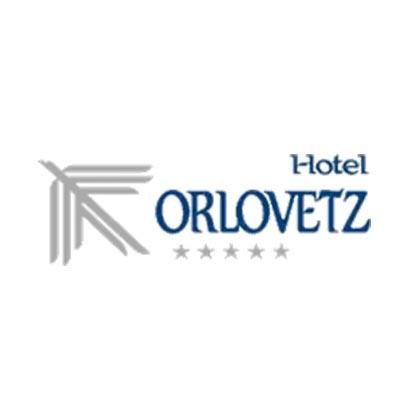 6% off room or apartment for the cardholder