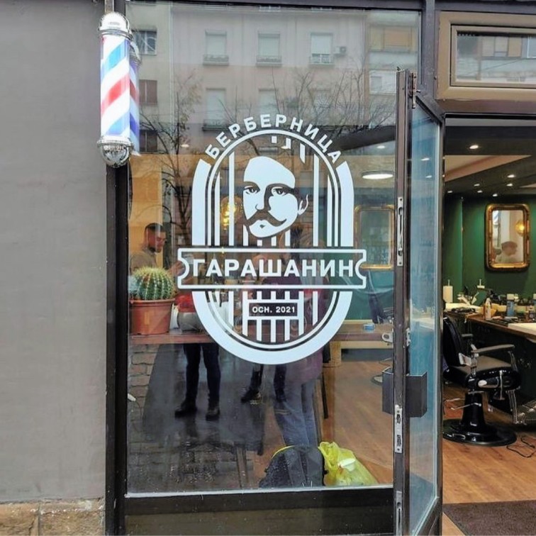 15% discount on men's hairdressing services
