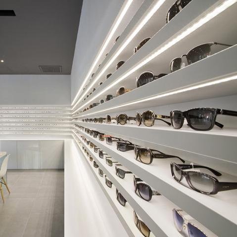 Up to 25% discount on frames, sunglasses and contact lenses
